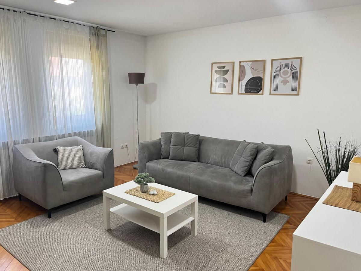 Apartman Mara Mala Subotica Buitenkant foto