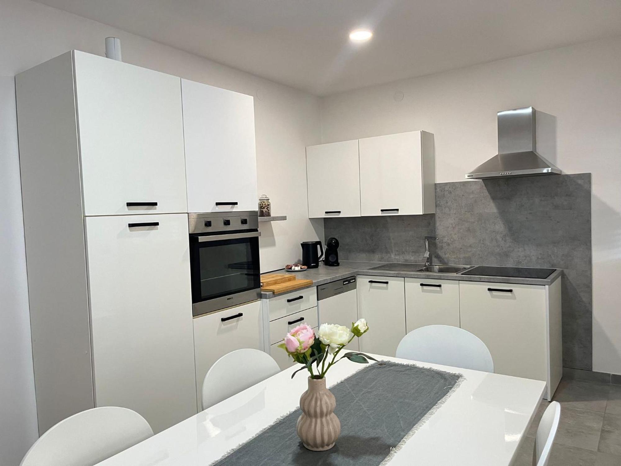 Apartman Mara Mala Subotica Buitenkant foto