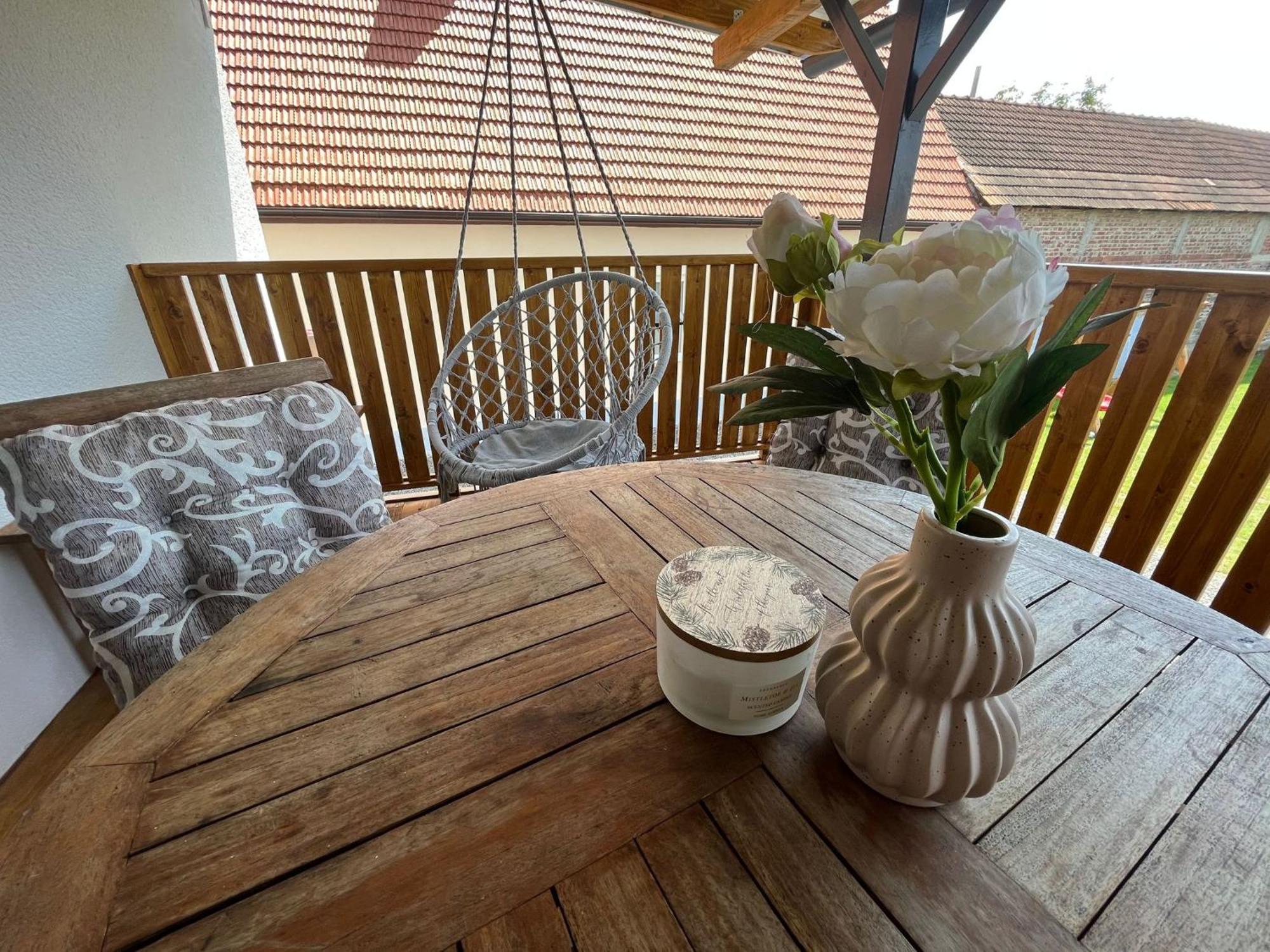 Apartman Mara Mala Subotica Buitenkant foto